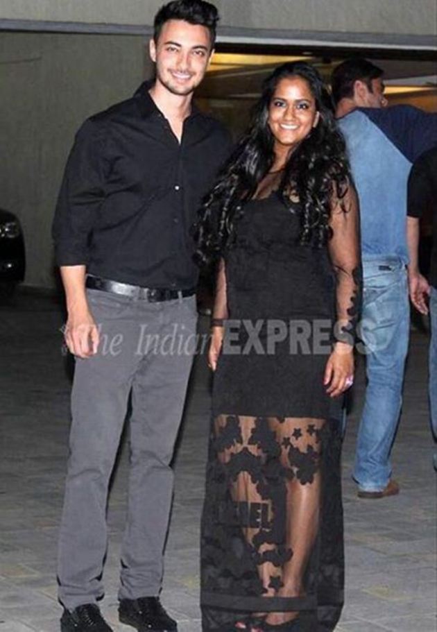 Arpita Khan, Aayush Sharma, salman khan, salman, arpita, arpita sharma, arpita khan pics, salman khan pics, aayush sharma pics, ssyush arpita, arpita khan pregnant, arpita pregnant, entertainment, bollywood, arpita aayush pics, arpita salman pics, arpita pictures, arpita khan latest pictures, arpita khan instagram pictures