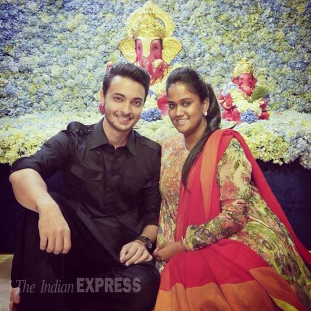 Arpita Khan, Aayush Sharma, salman khan, salman, arpita, arpita sharma, arpita khan pics, salman khan pics, aayush sharma pics, ssyush arpita, arpita khan pregnant, arpita pregnant, entertainment, bollywood, arpita aayush pics, arpita salman pics, arpita pictures, arpita khan latest pictures, arpita khan instagram pictures