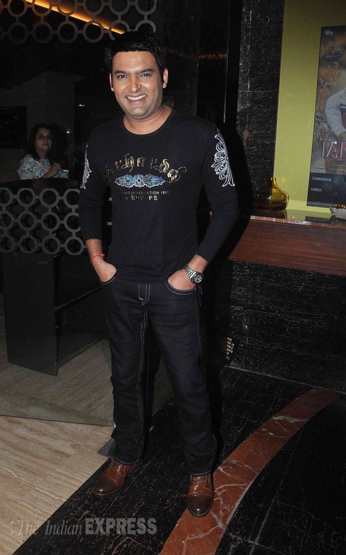 Kapil Sharma, kis kisko pyaar karoon, kapil, kapil sharma kkpk, kapil sharma mother, kapil sharma pics, Janak Rani, Comedy Nights With Kapil, Kiku Sharda, Rahul Mahajan, Roshni Chopra, Ali Asgar, Sunil Grover, Upasna Singh, Neeraj Bhardwaj, Sakshi Tanwar, Abbas-Mustan, TV Jay Bhanushali, Mahi Vij, Varun Sharma, Tusshar Kapoor, Shweta Tiwari, Ravi Kishan, Karanvir Bohra, Teejay Sidhu, Raju Shrivastava, Sargun Mehta, Rashmi Desai, Nandish Sandhu, Ragini Khanna, Anup Soni, Juhi Babbar, Karan Tacker