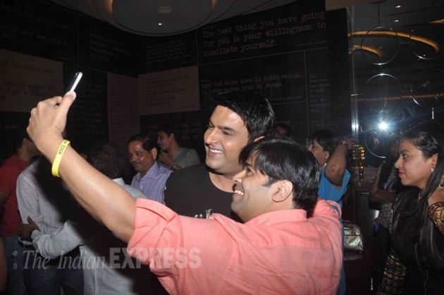 Kapil Sharma, kis kisko pyaar karoon, kapil, kapil sharma kkpk, kapil sharma mother, kapil sharma pics, Janak Rani, Comedy Nights With Kapil, Kiku Sharda, Rahul Mahajan, Roshni Chopra, Ali Asgar, Sunil Grover, Upasna Singh, Neeraj Bhardwaj, Sakshi Tanwar, Abbas-Mustan, TV Jay Bhanushali, Mahi Vij, Varun Sharma, Tusshar Kapoor, Shweta Tiwari, Ravi Kishan, Karanvir Bohra, Teejay Sidhu, Raju Shrivastava, Sargun Mehta, Rashmi Desai, Nandish Sandhu, Ragini Khanna, Anup Soni, Juhi Babbar, Karan Tacker