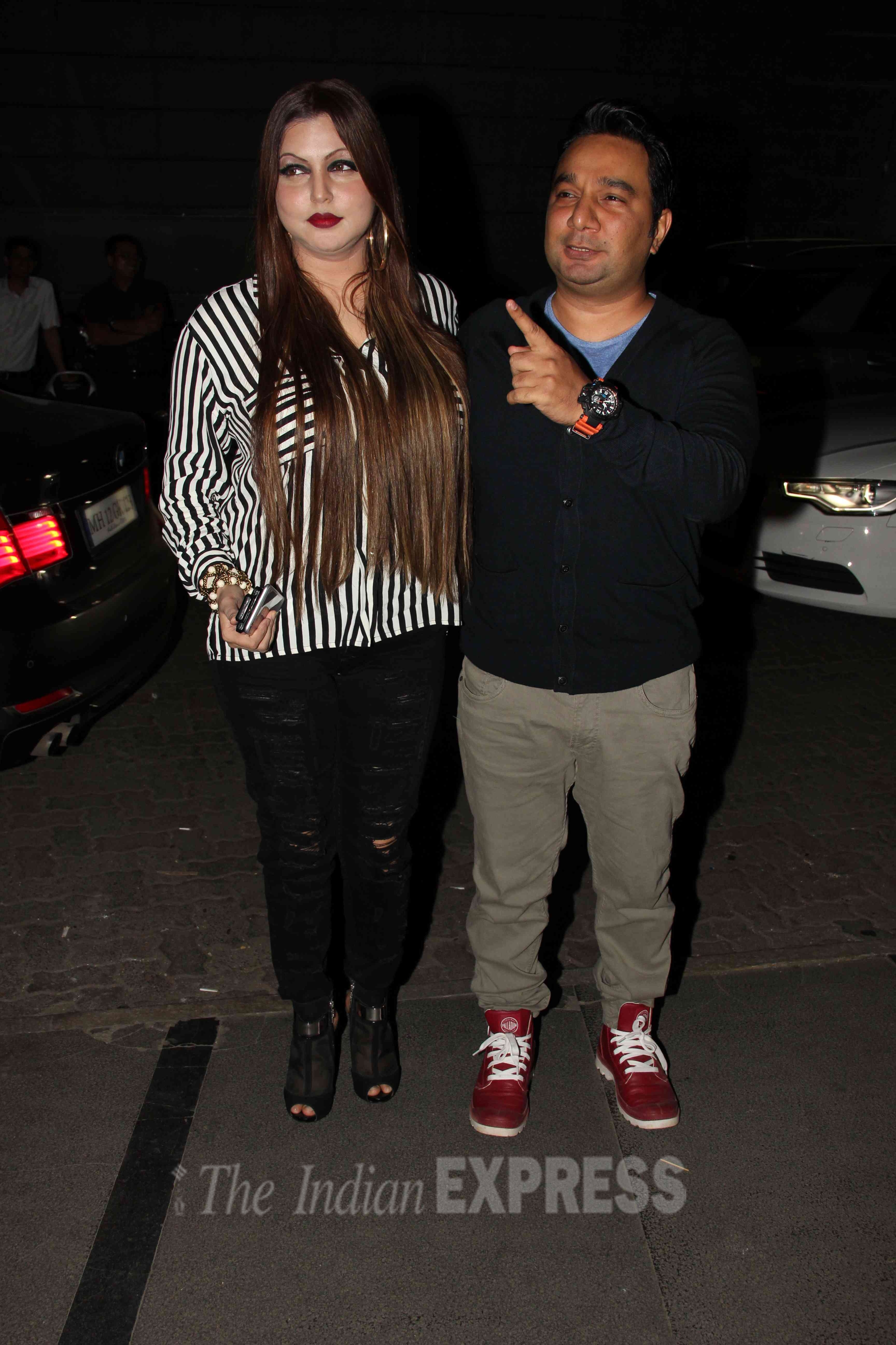 Ahmed Khan, Shaira