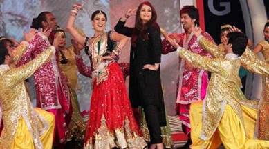 aishwarya rai, aishwarya rai bachchan, aishwarya rai dances, aishwarya rai performance, aishwarya rai bachchan stage performance, aishwarya rai isl, aishwarya rai isl opener
