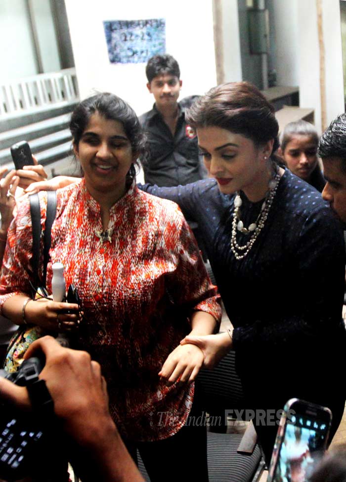 Aishwarya Rai Bachchan, Aishwarya Jazbaa photos