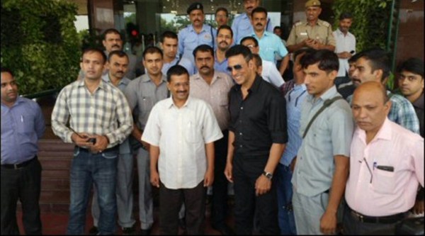 Akshay Kumar, Akshay Kumar news, Akshay Kumar charity, Akshay Kumar films, Akshay Kumar movies, Akshay kumar Singh is Bliing, Arvind Kejriwal