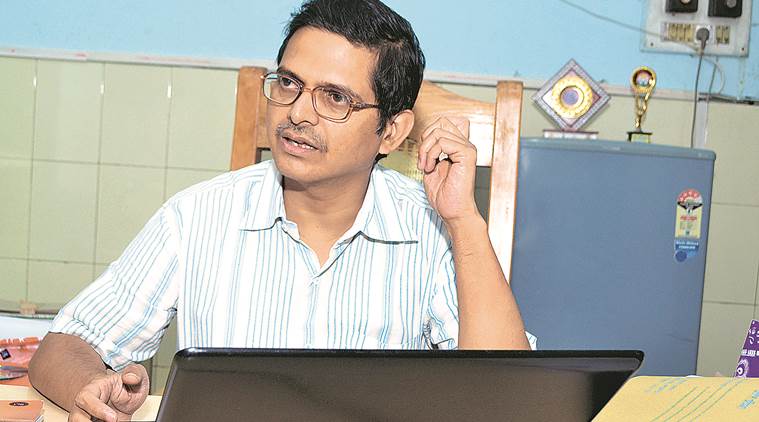 Amitabh Thakur, Suspended officer Amitabh Thakur, Senior IPS IG Amitabh Thakur, CAT, CAT Lucknow, Lucknow CAT bench, Freedom of speech, Lucknow news