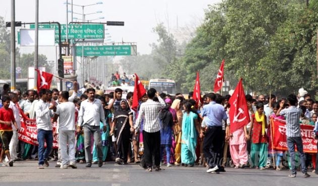 Bharat Bandh, Trade Union Strike, Nation wide Strike, One Day Strike, Union Workers Strike, CPIM protest, Strike in Delhi, Strike in Kolkata, Strike in Delhi, nationwide strike, nationwide strike in india, union strike, union strike news, Strike News, Bharat bandh News