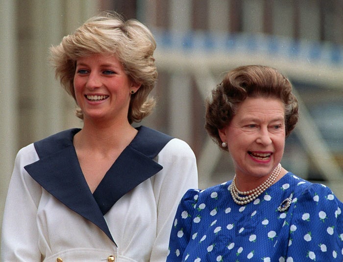 Elizabeth II, Elizabeth II Photos, Queen Elizabeth II, Britain Queen Elizabeth II, Nelson Mandela, Diana Princess of Wales, Prince Philip, Duke of Edinburgh, Buckingham Palace, John Kennedy, Pope John Paul II, Queen Mother, Ronald Reagan, Camilla the Duchess of Cornwall, Kate the Duchess of Cambridge holding Princess Charlotte, Prince George, Prince William, Prince Harry, baby Prince Edward, Princess Anne, Prince Andrew, Prince Charles, the Duke of Edinburgh, Nicola Sturgeon, Elizabeth II 63 years, Elizabeth II Longest Reigning monarch, Elizabeth II News, Elizabeth II Pics