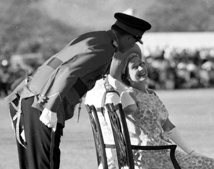 Elizabeth II, Elizabeth II Photos, Queen Elizabeth II, Britain Queen Elizabeth II, Nelson Mandela, Diana Princess of Wales, Prince Philip, Duke of Edinburgh, Buckingham Palace, John Kennedy, Pope John Paul II, Queen Mother, Ronald Reagan, Camilla the Duchess of Cornwall, Kate the Duchess of Cambridge holding Princess Charlotte, Prince George, Prince William, Prince Harry, baby Prince Edward, Princess Anne, Prince Andrew, Prince Charles, the Duke of Edinburgh, Nicola Sturgeon, Elizabeth II 63 years, Elizabeth II Longest Reigning monarch, Elizabeth II News, Elizabeth II Pics