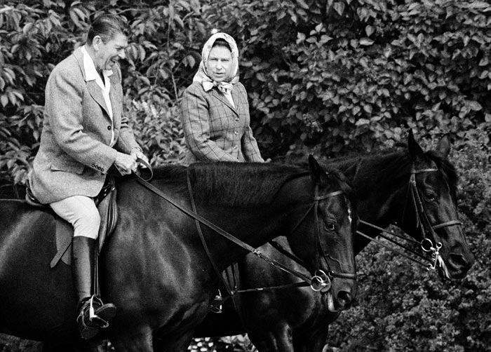 Elizabeth II, Elizabeth II Photos, Queen Elizabeth II, Britain Queen Elizabeth II, Nelson Mandela, Diana Princess of Wales, Prince Philip, Duke of Edinburgh, Buckingham Palace, John Kennedy, Pope John Paul II, Queen Mother, Ronald Reagan, Camilla the Duchess of Cornwall, Kate the Duchess of Cambridge holding Princess Charlotte, Prince George, Prince William, Prince Harry, baby Prince Edward, Princess Anne, Prince Andrew, Prince Charles, the Duke of Edinburgh, Nicola Sturgeon, Elizabeth II 63 years, Elizabeth II Longest Reigning monarch, Elizabeth II News, Elizabeth II Pics