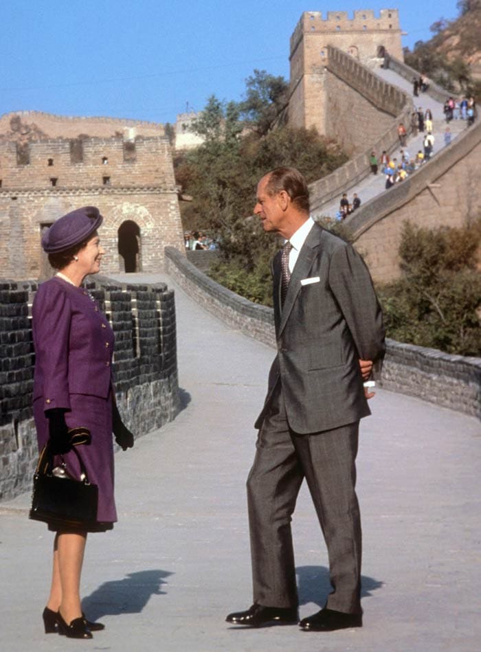 Elizabeth II, Elizabeth II Photos, Queen Elizabeth II, Britain Queen Elizabeth II, Nelson Mandela, Diana Princess of Wales, Prince Philip, Duke of Edinburgh, Buckingham Palace, John Kennedy, Pope John Paul II, Queen Mother, Ronald Reagan, Camilla the Duchess of Cornwall, Kate the Duchess of Cambridge holding Princess Charlotte, Prince George, Prince William, Prince Harry, baby Prince Edward, Princess Anne, Prince Andrew, Prince Charles, the Duke of Edinburgh, Nicola Sturgeon, Elizabeth II 63 years, Elizabeth II Longest Reigning monarch, Elizabeth II News, Elizabeth II Pics
