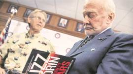 Buzz Aldrin, Buzz Aldrin moon, Buzz Aldrin Mars, Buzz Aldrin apollo 11, buzz aldrin nasa, nasa news, nasa, buzz aldrin, nasa, astronaut, Florida Institute of Technology, Mangalyaan, World news