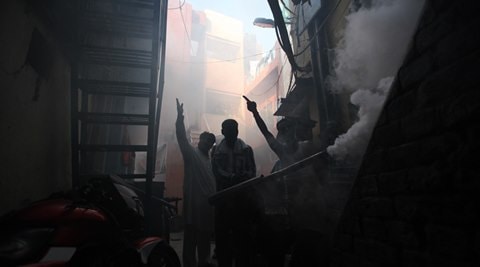 dengue, delhi dengue, delhi dengue outbreak, delhi 2015 dengue outbreak, delhi govt, kejriwal govt, dengue fight, fund for dengue, dengue fund, delhi news,