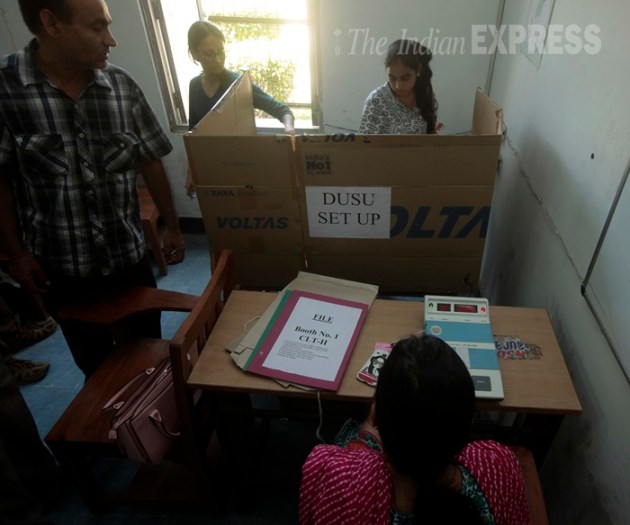 DUSU, DUSU Election, DUSU Voting, Du Polling, DU Election, DUSU election 2015, DUSU voting Poll, DUSU Election candidates, DUSU poll booth, Delhi University, Jawaharlal Nehru University, JNSU, DU Students union, Secretary, joint Secretary, JNUSU Central Panel, president, vice-president, general secretary, DUSU news, Delhi University News, DU Election news