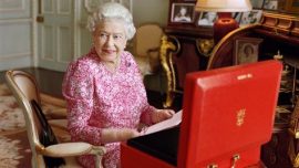 Queen Elizabeth, Queen Victoria, Prince Charles, Sonia Gandhi, BJP, NDA, JD(U), nitish Kumar, iecolumnist, Meghnad Desai