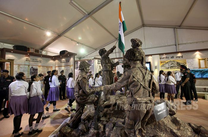 Shauryanjali, Shauryanjali Exhibition, Shauryanjali inauguration, Shauryanjali Exhibition Begins, Arun Jaitley, Manohar Parrikar, Arup Raha, MMS Rai, RK Dhowan, Indo Pak War Exhibition, Indo Pak war 1965, Indo Pak war Golden jubilee, India gate, indian Army, indian navy, Indian Air Force, Indian Soldiers, Indo Pak 1965 war Demostration, Indo Pak war Demo, India Pakistan War 1965