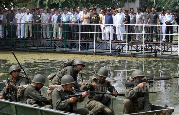 Shauryanjali, Shauryanjali Exhibition, Shauryanjali inauguration, Shauryanjali Exhibition Begins, Arun Jaitley, Manohar Parrikar, Arup Raha, MMS Rai, RK Dhowan, Indo Pak War Exhibition, Indo Pak war 1965, Indo Pak war Golden jubilee, India gate, indian Army, indian navy, Indian Air Force, Indian Soldiers, Indo Pak 1965 war Demostration, Indo Pak war Demo, India Pakistan War 1965