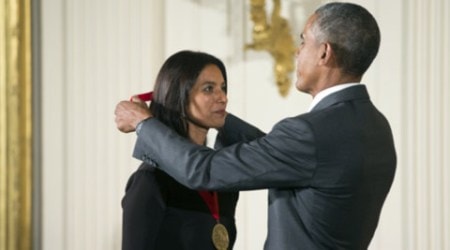 Jhumpa Lahiri, barack obama, national humanities medal, jhumpa lahiri obama medal, jhumpa lahiri medal, jhumpa lahiri award, jhumpa lahiri honour, jhumpa lahiri books, barack obama, barack obama award, barack obama award, barack obama medal, world news, latest news
