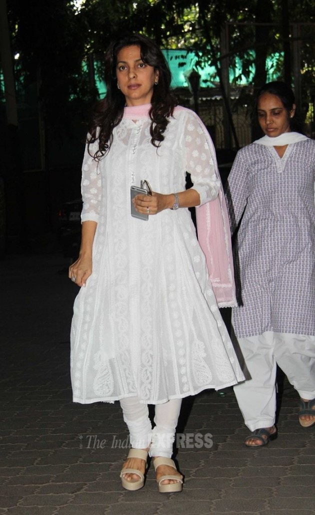 aadesh shrivastava prayer meet, aadesh shrivastava, aadesh shrivastava death, aadesh shrivastava pictures, vijeta pandit, amitabh bachchan, aishwarya rai bachchan, amitabh bachchan aadesh shrivastava, aishwarya, aishwarya rai bachchan aadesh Shrivastava, madhuri dixit, juhi chawla, aadesh shrivastava wife, vijeta pandit, aadesh shrivastava kids, aadesh shrivastava prayer meet pics, entertainment, bollywood