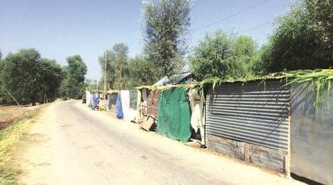 kashmir floods, Srinagar flood, kashmir floods relief, kashmir floods relief aid, J&K floods relief, kashmir floods rehabilitation package, kashmir flood victims aid, J&K govt, kashmir news, india news, latest news