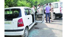 man shot, police shot man, delhi polcie, gurgaon police, delhi news, indian express