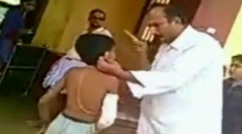 480px x 267px - VIRAL VIDEO: Mangalore student with fractured arm thrashed by teacher |  India News,The Indian Express
