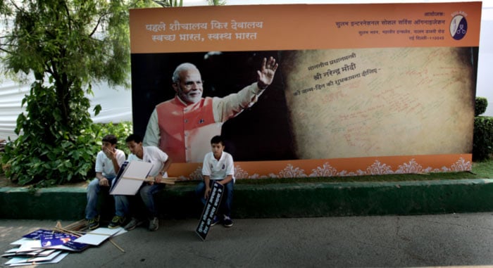 Narendra Modi, Birthday, Modi birthday pictures, Narendra Modi birthday, Sulabh International, Modi Sulabh international, Sulabh international modi birthday, Narendra modi pics, The Indian Express