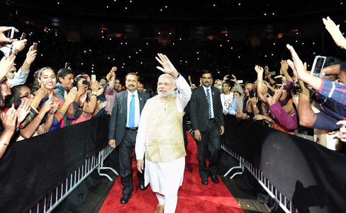 modi, narendra modi, sap center, modi silicon valley, modi at sap center, modi silicon valley speech, modi san jose, san jose modi, modi san jose speech, modi us speech, modi in silicon valley, pm modi in usa, pm modi in us, modi speech in sillicon valley, PM modi speech in silicon valley, narendra modi speech in silicon valley, world news, latest world news, modi news