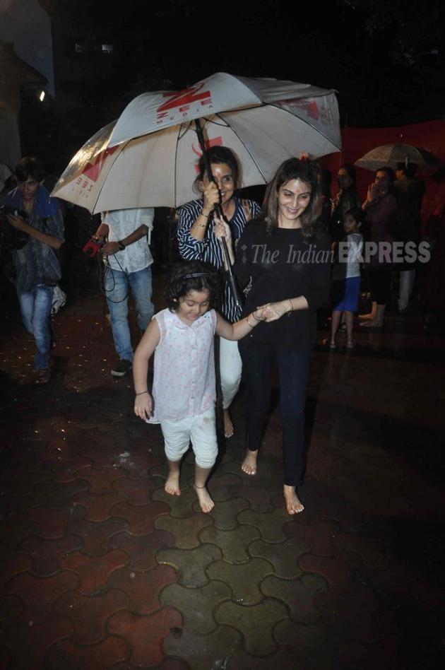 akshay kumar, akshay kumar ganpati celebrations, Twinkle Khanna, twinkle khanna ganpati celebrations, Rishi Kapoor, Vivek Oberoi, Twinkle Khanna photos, Rishi Kapoor ganpati celebrations, Vivek Oberoi ganpati celebrations, akshay kumar son, akshay kumar son aarav, twinkle khanna son, dimple kapadia, vivek oberoi wife, suresh oberoi