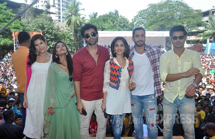 Sooraj Pancholi, Athiya Shetty, Tiger Shroff, Dahi Handi Celebrations, Akanksha Puri, Kyra Dutt, Satarupa Pyne, Avani Modi, Ruhi Singh, Kartik Aaryan, Nushrat Bharucha, Sonalli Sehgall, Ishita Sharma, Omkar Kapoor, Sunny Singh, Bollywood Dahi Handi, Dahi Handi Festival, Bollywood Dahi Handi Festival