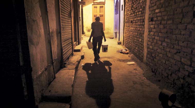 north delhi, north delhi water scuffle, water scuffle, death over water scuffle, delhi water scuffle, Sabzi Mandi water scuffle, delhi latest news