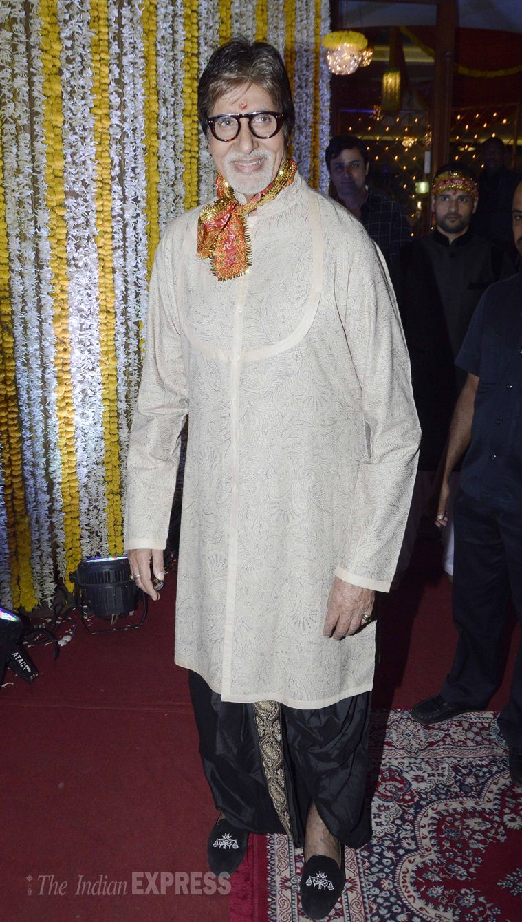 Ronit Roy, Amitabh Bachchan, Jaya Bachchan, Shtrughan Sinha, Poonam Sinha, Tabu, Neelam Singh, Prem Chopra, Uma Chopra, Rohit Roy, Manasi Joshi Roy, Tanu Weds Manu Returns, R Madhavan, Sarita Birji, Ranjeet, Aloka, Sharman Joshi, Prerana Chopra, Zayed Khan, Subhash Ghai