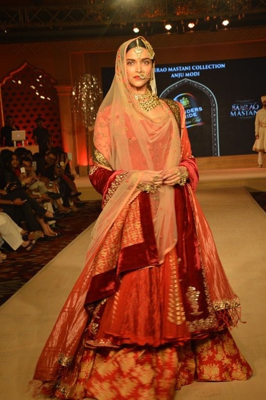 Deepika Padukone, Deepika Padukone ramp, bajirao mastani, deewani mastani, Deepika Padukone deewani mastani, deewani mastani song launch, deepika, ranveer singh, sanjay leela bhansali, priyanka chopra, anju modi, entertainment news, Deepika Padukone news, Deepika Padukone latest news, bollywood news