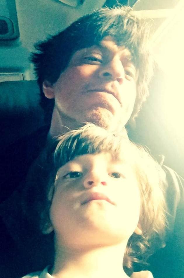shah rukh khan, srk, happy birthday shah rukh khan, srk pics, srk birthday, shah rukh khan birthday, shah rukh khan birthday pictures, shah rukh khan 50th birthday, shah rukh khan pics, shah rukh khan movies, shah rukh khan family, shah rukh khan family pics, shah rukh khan movies pics, shah rukh khan happy birthday, shah rukh khan news, entertainment, bollywood
