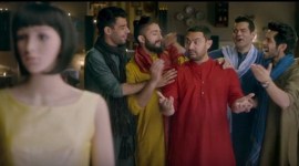 aamir khan, shah rukh khan, srk, aamir, aamir khan new commercial, aamir khan new ad, aamir khan snapdeal ad, aamir khan snapdeal commercial, aamir khan srk dialogue, entertainment news