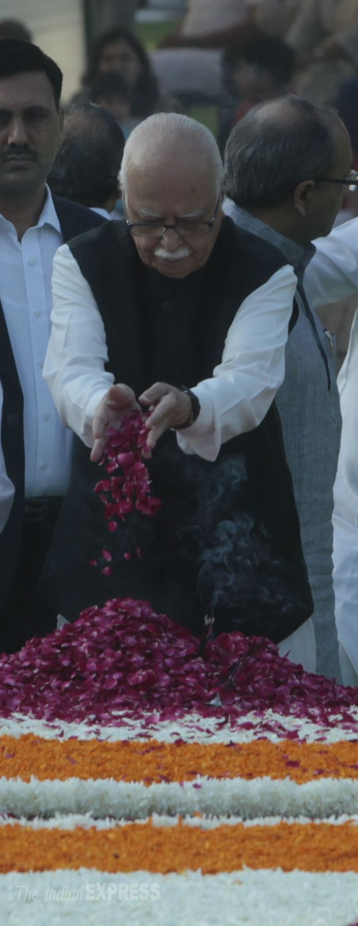 Lal Bahadur Shastri, Lal Bahadur Shastri Jayanti, Lal Bahadur Shastri Jayanti 2015, Lal Bahadur Shastri Photos, Lal Bahadur Shastri pics, Lal Bahadur Shastri birth anniversary, Sonia Gandhi, Arvind Kejriwal, L K Advani, Hamid Ansari, Venkaiah Naidu, Ajay Maken, Indian Express