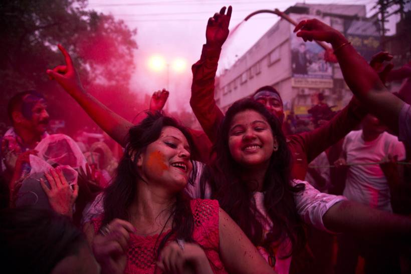 Durga Visarjan, Dussehra, Durga Puja, Navratri, Vermilion Play, Sindur Khela, Durga Visarjan pics, Durga Visarjan Photos, Durga Puja Festival, Durga Idols, Durga Puja Photos, Durga Pics