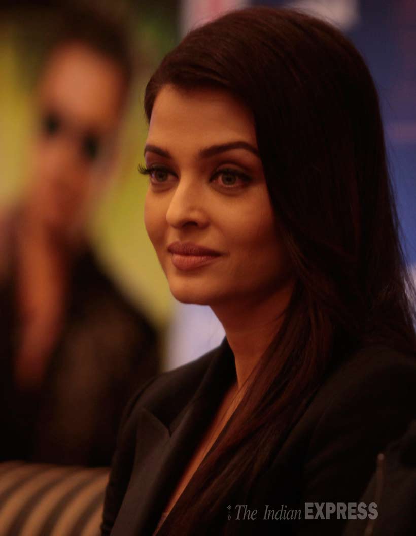 Aishwarya Rai Bachchan, Irrfan, Jazbaa
