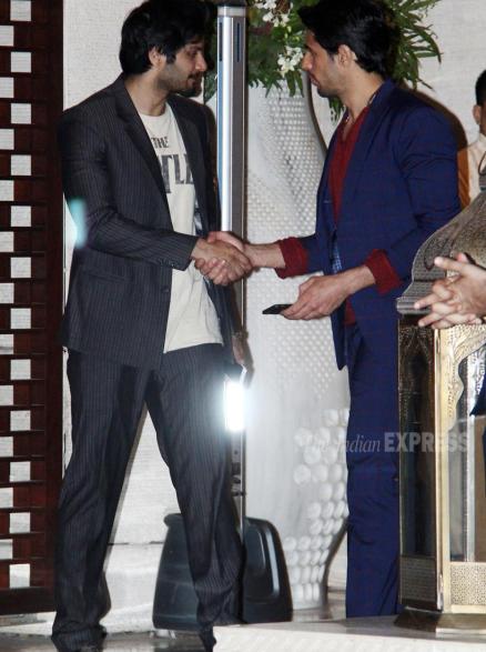 celebs at party at neeta ambani house (26) Sidharth Malhotra, Ali Fazal