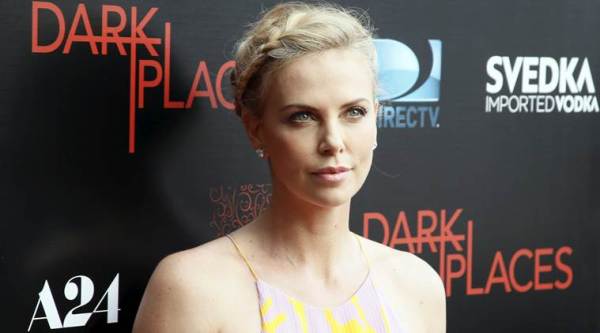 Charlize Theron, Charlize Theron Stalker, Charlize Theron Alleged Stalker, Alleged Charlize Theron Stalker, Charlize Theron Stalker Prosecuted, Charlize Theron Stalker Arrested, Charlize Theron Bouquet Stalker, Charlize Theron News
