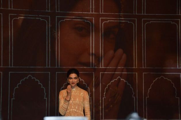 deepika padukone, bajirao mastani, deepika, deepika padukone jaipur, deepika padukone pics, deepika padukone bajirao mastani, deepika padukone song launch, deewani mastani, deepika padukone jaipur pics, deepika pics, deepika pictures, deepika jaipur pictures, deepika jaipur song launch, entertainment, bollywood