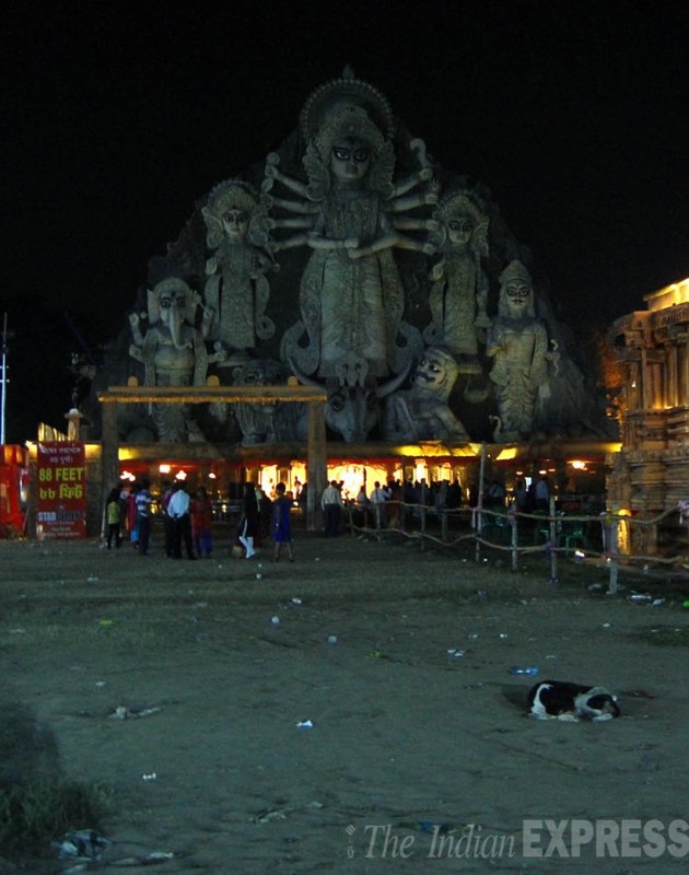 Durga Puja, Durga Puja 2015, Durga Puja delhi, Durga Puja kolkata, Durga Puja celebrations, Durga Puja pandals, Durga Puja delhi pandals, Durga Puja 2015 celebrations, dussehra 2015, dussehra celebrations, dussehra 2015 celebrations, dussehra, Durga Puja photos, Durga Puja 2015 photos, Durga Puja 2015 pictures, indian express Durga Puja photos