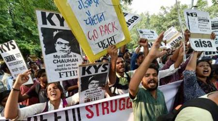Ftii row, ftii protest, ftii report, i&b ministry report, gajendra chauhan, FTII Director Prashant Pathrabe, RNI ftii report, india news, latest news, ftii news