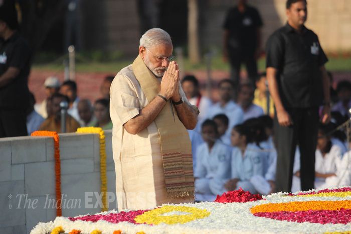 Gandhi Jayanti, #GandhiJayanti, Gandhi Jayanti 2015, Gandhi Jayanti Photos, Gandhi Jayanti pics, Mahatma Gandhi, M K Gandhi, mahatma gandhi birth anniversary, Narendra modi, Sonia Gandhi, Pranab Mukherjee, Arvind Kejriwal, L K Advani, Hamid Ansari, Venkaiah Naidu, Mahesh Sharma, Shiela Dixit, Indian Express