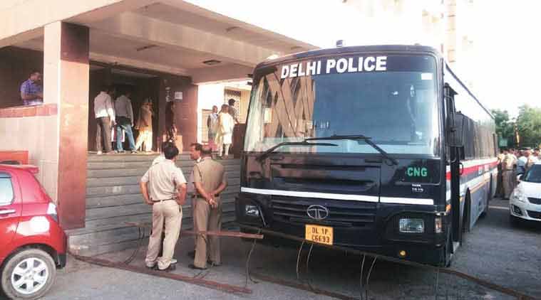 Tiahr prisoners, gang war, Tihar prisoners fight, Tihar jail, Neeraj Bawana, Delhi news