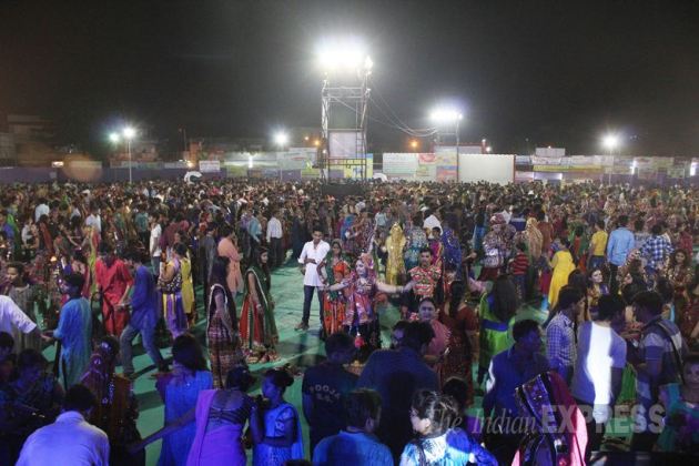 Navratri, Navaratri, Garba, Dandiya, Dandiya Raas, Garba Raas, Navratri Festival, Dussehra, Dasara, Dandiya Pics, Gabra Pics, Dandiya Photos, Garba Photos, Navratri Photos, Indian Express