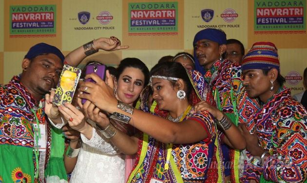 Navratri, Navaratri, Garba, Dandiya, Dandiya Raas, Garba Raas, Navratri Festival, Dussehra, Dasara, Dandiya Pics, Gabra Pics, Dandiya Photos, Garba Photos, Navratri Photos, Indian Express