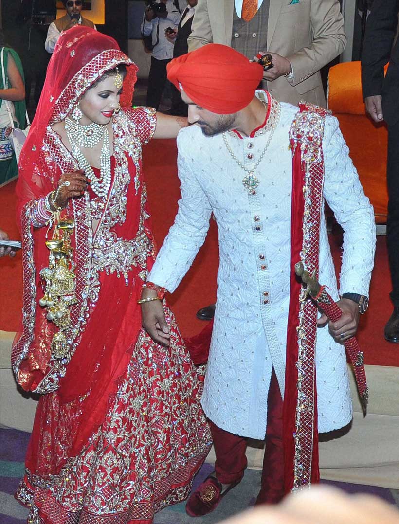 Harbhajan Singh Ties Knot With Geeta Basra Sachin Tendulkar Wife