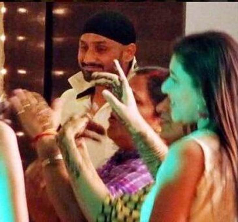 geeta basra, harbhajan singh, harbhajan singh marriage, harbhajan singh mehendi, geeta basra mehendi, geeta harbhajan, harbhajan singh pics, harbhajan singh mehendi pics, geeta basra mehendi pics, geeta basra harbhajan pics, harbhajan singh marriage ceremony, entertainment