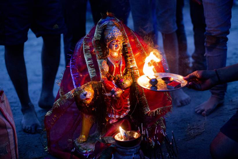 Durga Visarjan, Dussehra, Durga Puja, Navratri, Vermilion Play, Sindur Khela, Durga Visarjan pics, Durga Visarjan Photos, Durga Puja Festival, Durga Idols, Durga Puja Photos, Durga Pics