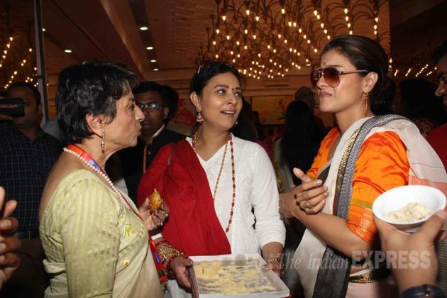 kajol, kajol durga puja, kajol tanishaa, kajol durga puja celebrations, kajol tanuja, kajol sister, kajol mother, tanuja, tanishaa mukerji, sharbani mukherji, anurag basu